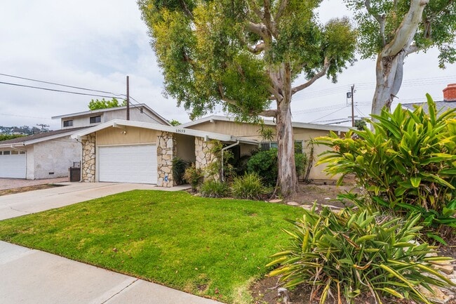 23539 Ladeene Ave in Torrance, CA - Building Photo - Building Photo