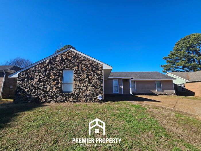 3773 Caravel Dr in Memphis, TN - Building Photo