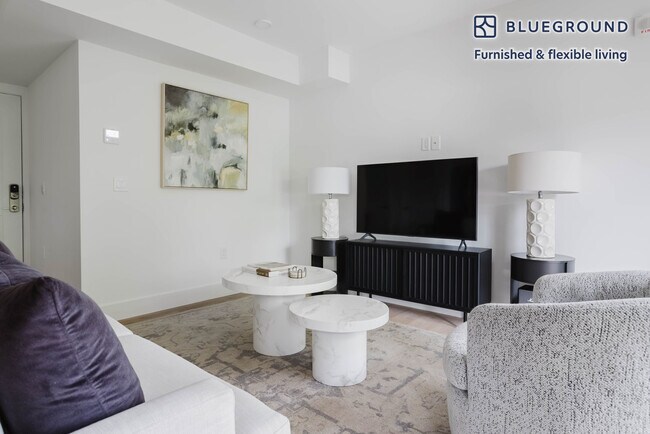 716 L St SE in Washington, DC - Building Photo - Building Photo