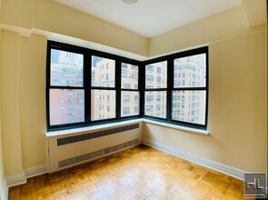 EAST 56 STREET in New York, NY - Building Photo - Building Photo