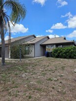 6257 Draw Ln in Sarasota, FL - Building Photo