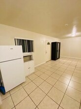 4014 N Foxdale Ave, Unit 4014 B in Covina, CA - Building Photo - Building Photo