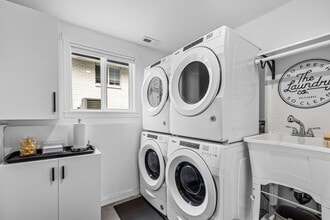 2219 N Atlantic St in Spokane, WA - Building Photo - Building Photo