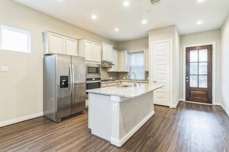 3202 Cache Crossing Dr in Houston, TX - Building Photo - Building Photo