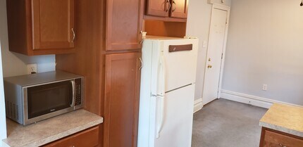 600 S Dallas Ave, Unit 3 in Pittsburgh, PA - Building Photo - Building Photo