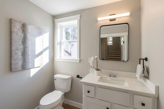 MCO Lancaster Cottages in Lancaster, MA - Foto de edificio - Interior Photo