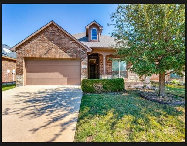 property at 10924 Braemoor Dr