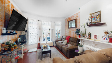 703 Chauncey St in Brooklyn, NY - Building Photo - Building Photo