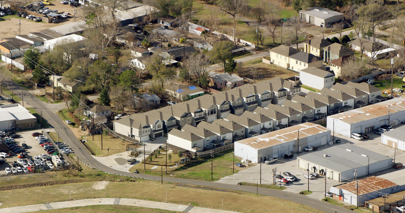 Summerlyn Terrace in Houston, TX - Building Photo