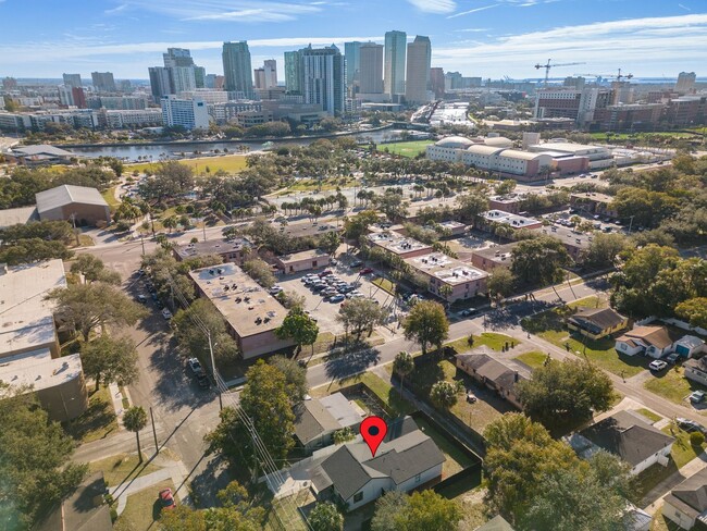 1004 W Arch St in Tampa, FL - Foto de edificio - Building Photo