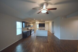 5539 Dovetail Arbor Trace in Katy, TX - Foto de edificio - Building Photo
