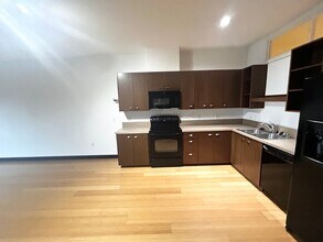 3970 N Interstate Ave in Portland, OR - Foto de edificio - Building Photo