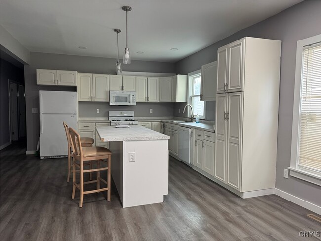 property at 125 Thomas St
