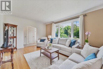 274 Poyntz Ave in Toronto, ON - Building Photo - Building Photo