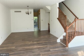 35 Cameron Ct in Royersford, PA - Building Photo - Building Photo