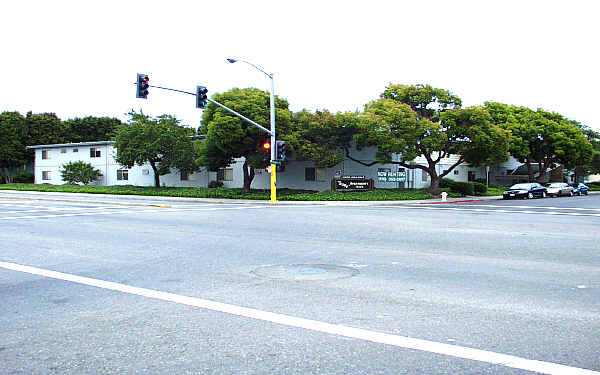 The Surf in San Leandro, CA - Building Photo - Building Photo