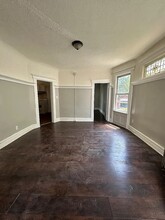 96 Cummings St, Unit 2 in Irvington, NJ - Foto de edificio - Building Photo