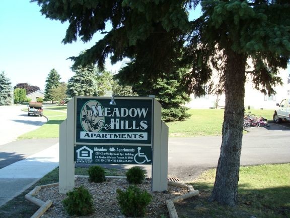 Meadow Hills in Fremont, MI - Foto de edificio - Building Photo