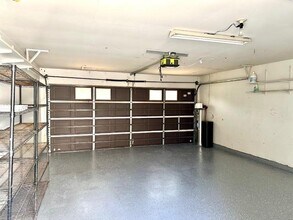 311 Valley Spring Dr in Arlington, TX - Building Photo - Building Photo