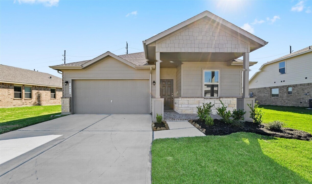 14410 Sweetwater Dr in Cove, TX - Building Photo
