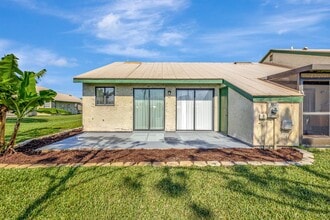 802 SW Monica St in Port St. Lucie, FL - Building Photo - Building Photo