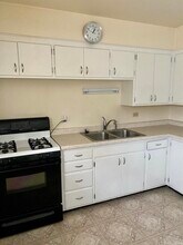 427 Burlington Ave in Downers Grove, IL - Building Photo - Building Photo