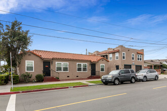 703 W 14th St in San Pedro, CA - Building Photo - Building Photo