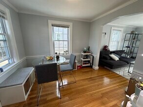 993 Massachusetts Ave in Lexington, MA - Building Photo - Building Photo