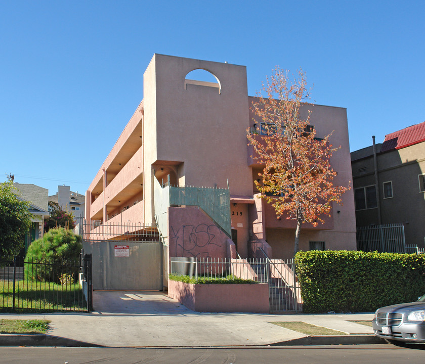 1215 S Bronson Ave in Los Angeles, CA - Building Photo