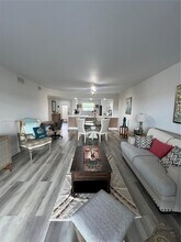 4950 E Sabal Palm Blvd in Tamarac, FL - Building Photo - Building Photo