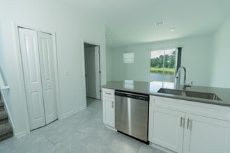 7433 Stone Creek Trl in Kissimmee, FL - Building Photo - Building Photo