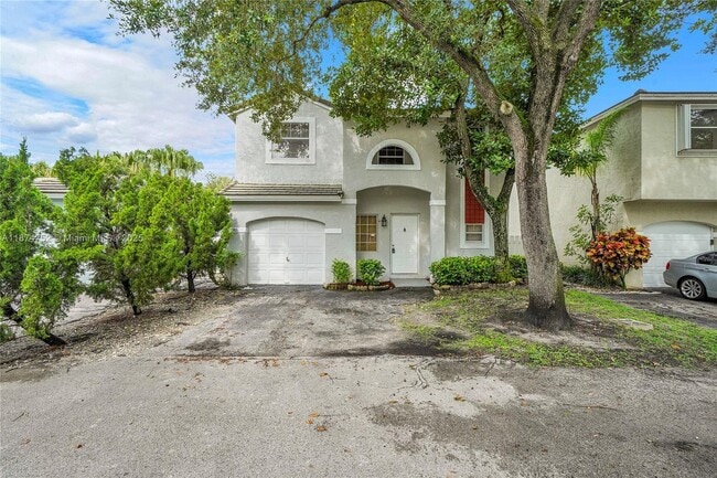 815 NW 98th Ave in Plantation, FL - Building Photo - Building Photo