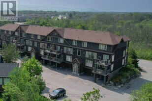 24 Joseph Trail in Collingwood, ON - Building Photo