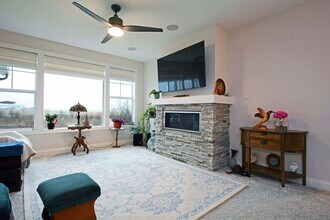 3271 Linden Ave N in Lake Elmo, MN - Building Photo - Building Photo