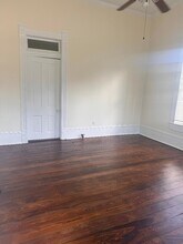 210 W Oak St, Unit # A in Abbeville, LA - Building Photo - Building Photo