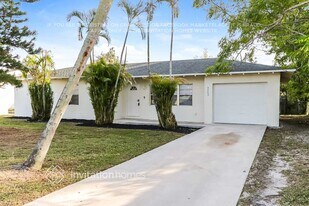 4060 Kent Ave in Lake Worth Beach, FL - Building Photo