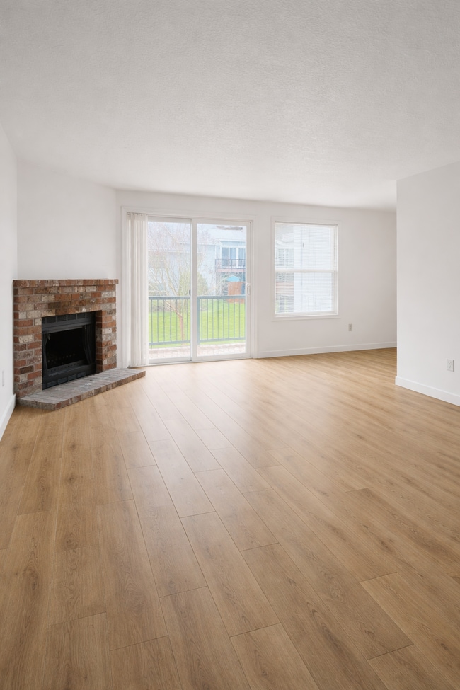 8304 SW Mohawk St, Unit 8304 in Tualatin, OR - Foto de edificio - Building Photo