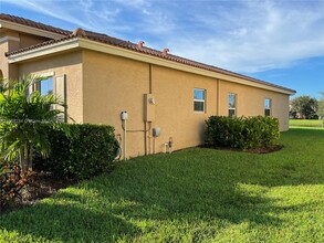 4208 Troon Pl in Fort Pierce, FL - Foto de edificio - Building Photo