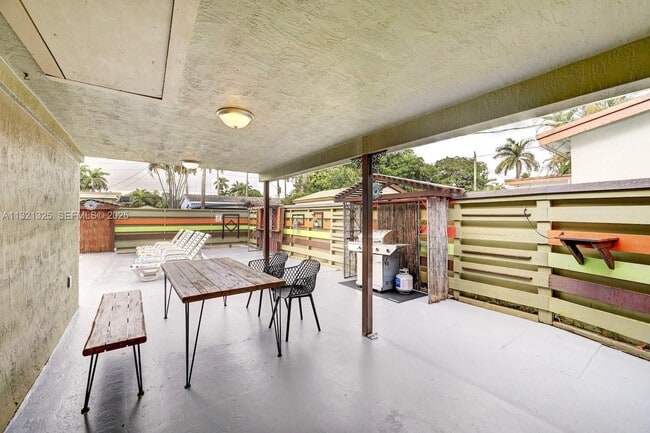 property at 1020 N 13th Terrace