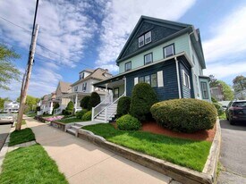 93 Meridian St, Unit 1 in Melrose, MA - Building Photo