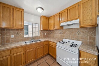 1239 Havenhurst Dr in Los Angeles, CA - Building Photo - Building Photo
