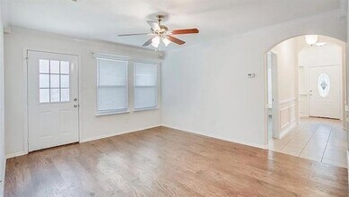 6414 Valleybrooke Ct in Arlington, TX - Building Photo - Building Photo