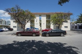 2019 Jackson Street in Hollywood, FL - Foto de edificio - Building Photo