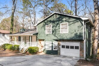 4006 Tanglewood Rd in Snellville, GA - Building Photo - Building Photo