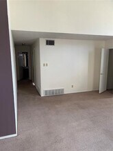 700 Lionel Way in Fort Worth, TX - Building Photo - Building Photo