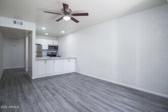 4635 N 27th Ave in Phoenix, AZ - Building Photo - Building Photo