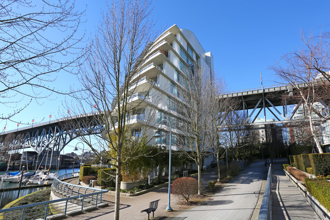 Silver Sea in Vancouver, BC - Building Photo - Building Photo