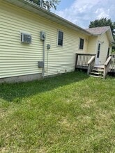 800 Willow St in Marshfield, MO - Building Photo - Building Photo