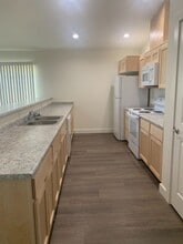 4255 Wyoming St in Klamath Falls, OR - Building Photo - Building Photo