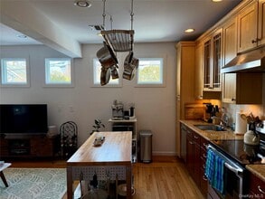 109 14th Ave in Sea Cliff, NY - Building Photo - Building Photo